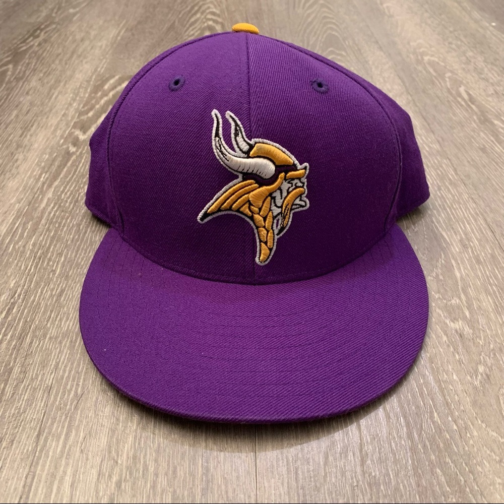 Minnesota Vikings Mitchell & Ness NFL Purple Fitted Hat Adult Size 7 3/4